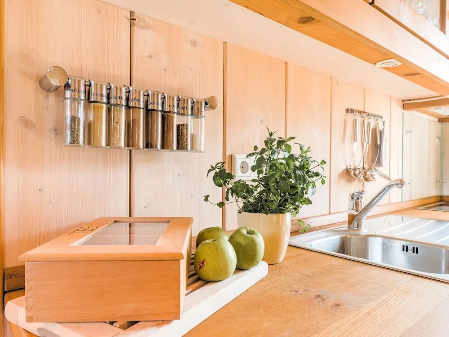 Mountain Apartment Getaway