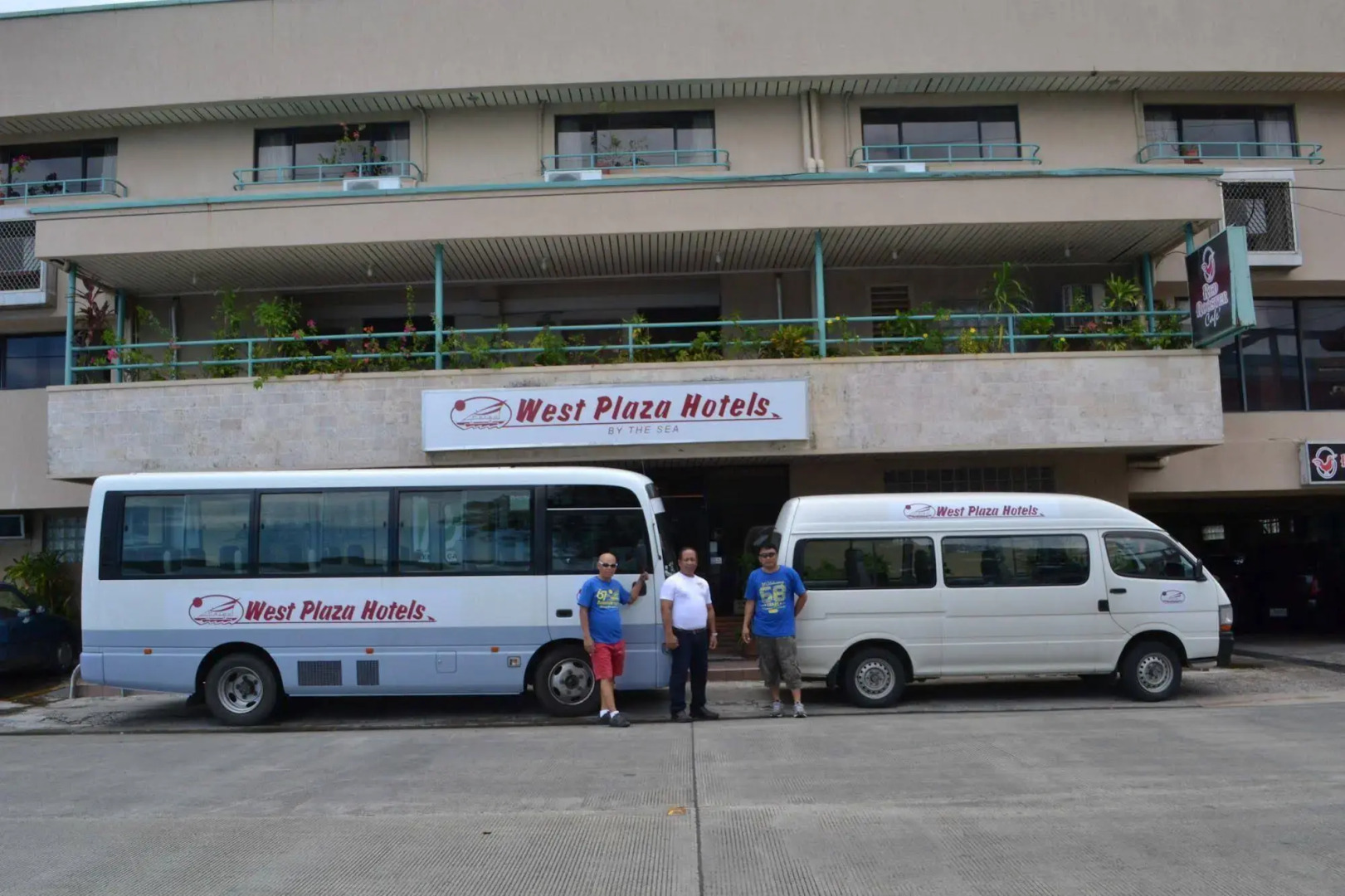 West Plaza Hotel by the Sea
