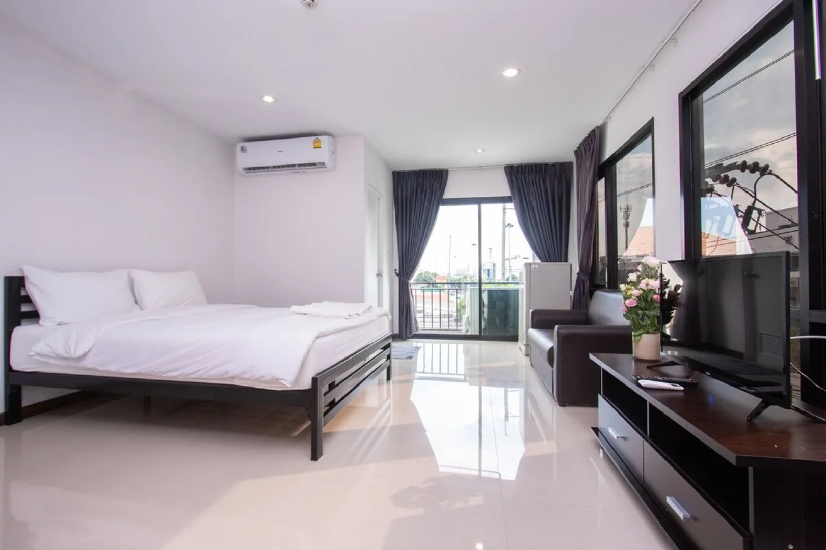 BAAN PAKNAM HOTEL (SHA Certified)