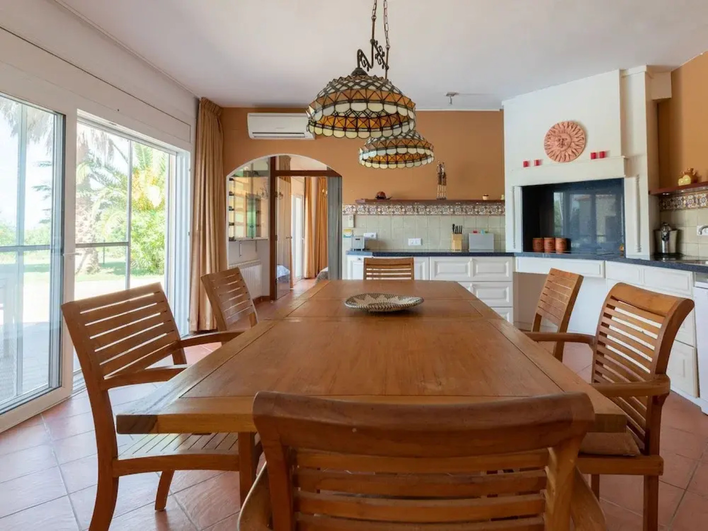 Delux Villa in Vilacolum With Swimming Pool