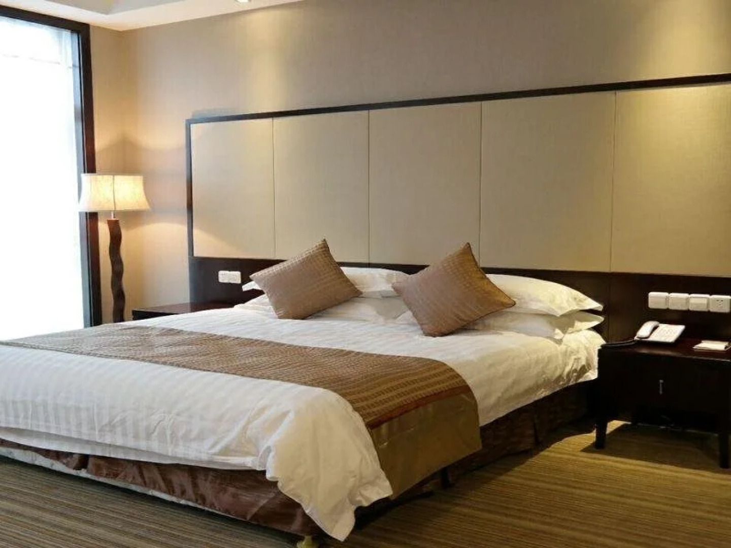 Qingdao Bauhinia Garden Hotel