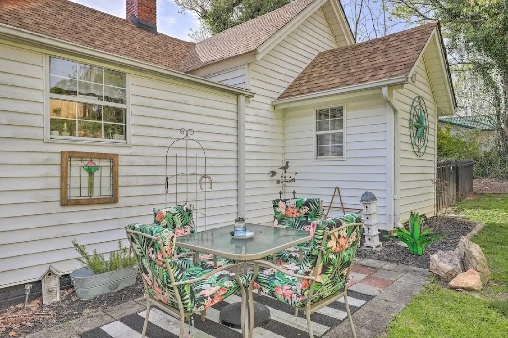 Stylish Woodfin Home w/ Backyard & Fire Pit