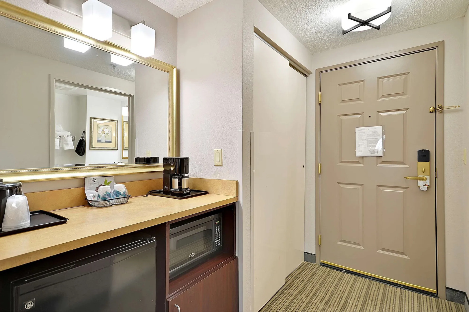 Country Inn & Suites by Radisson, Charleston North, SC