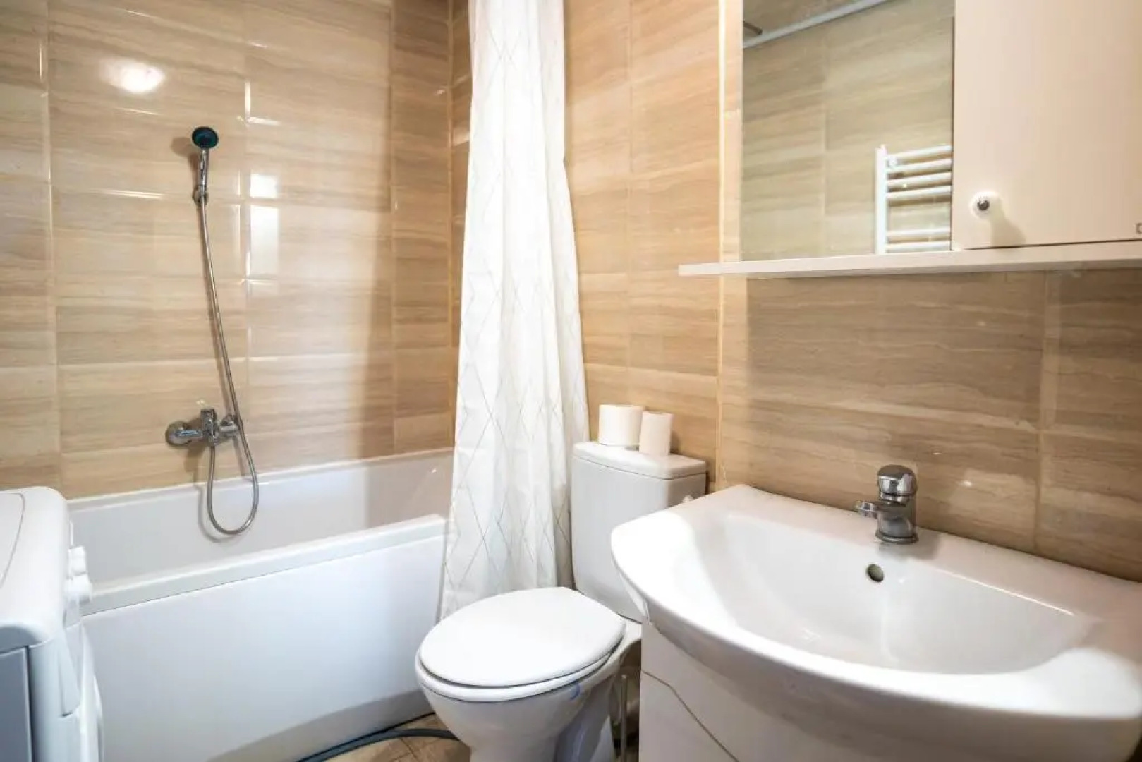 Summerland Sea-View Luxury Apartment