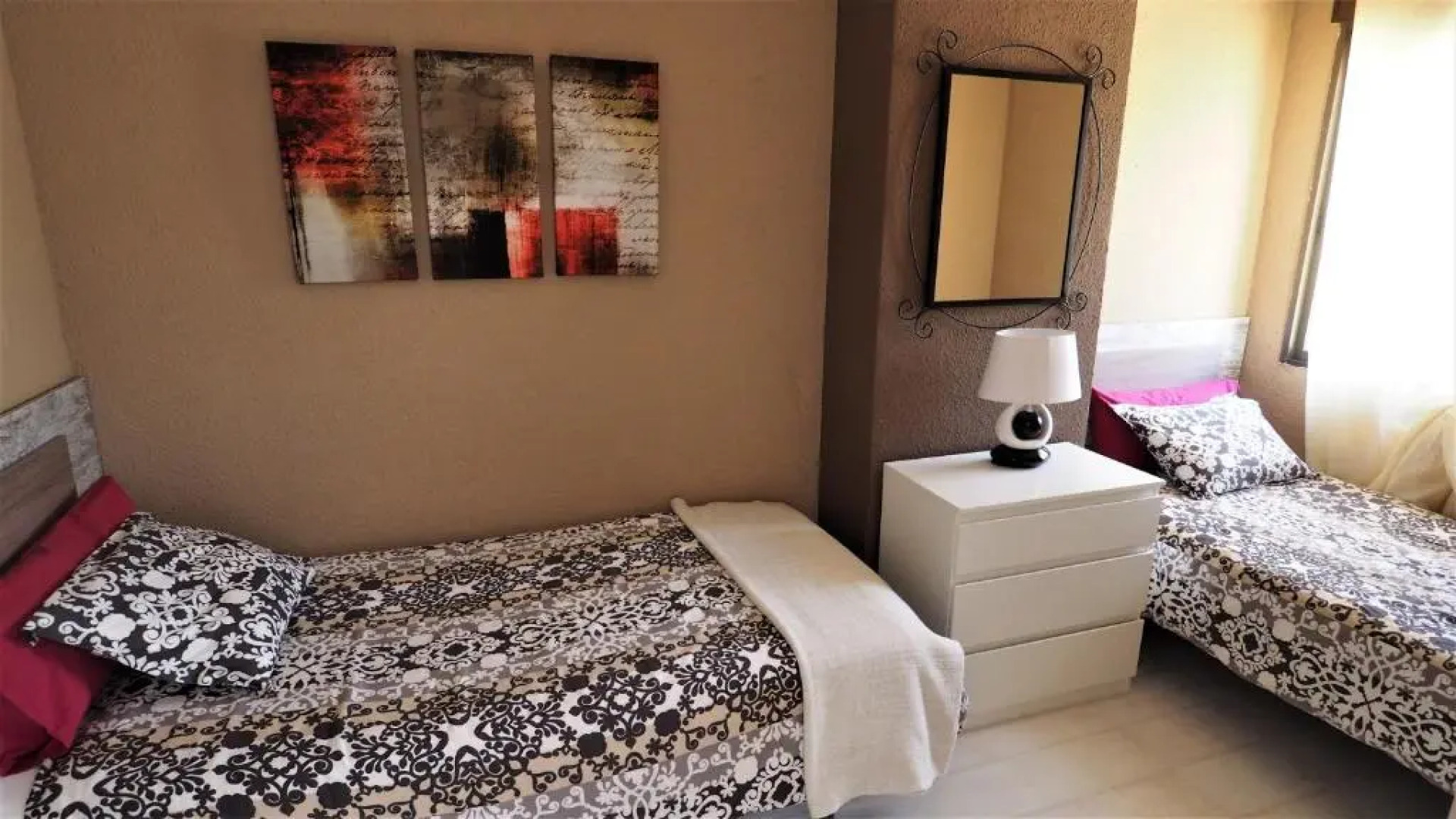 Claire Seaview & Beach-apartment