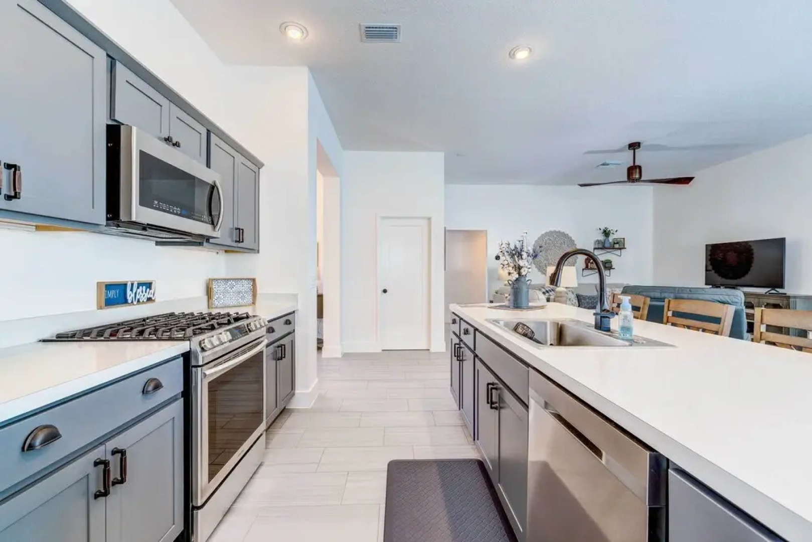 Near Golf: Home w/ Grill & Pool Access in Wildwood