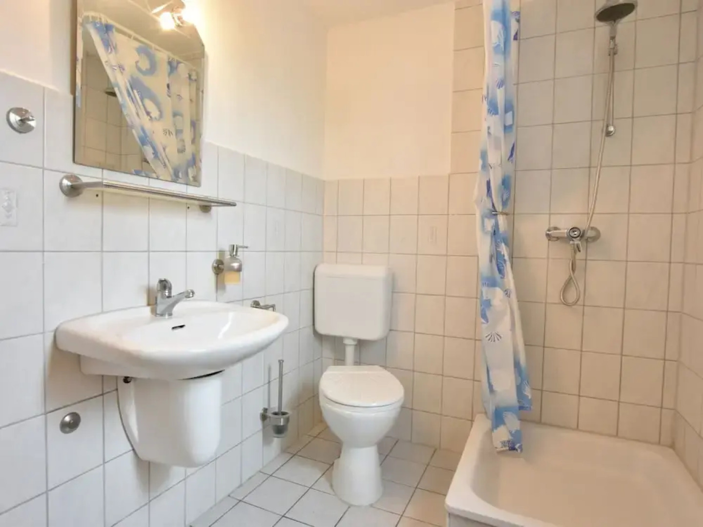 Comfortable Apartment in Steffenshagen with Garden