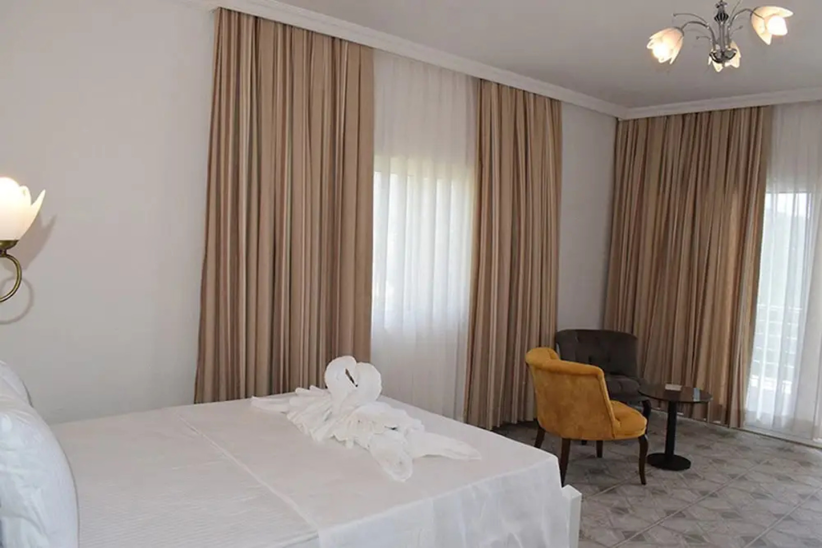 Saranda Teras Pansiyon