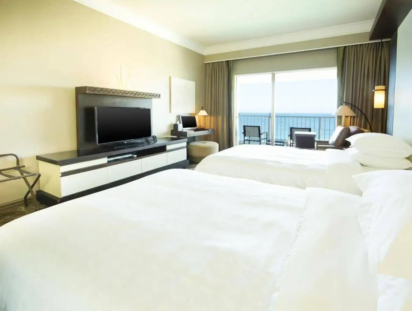 RIHGA Royal Laguna Guam Resort