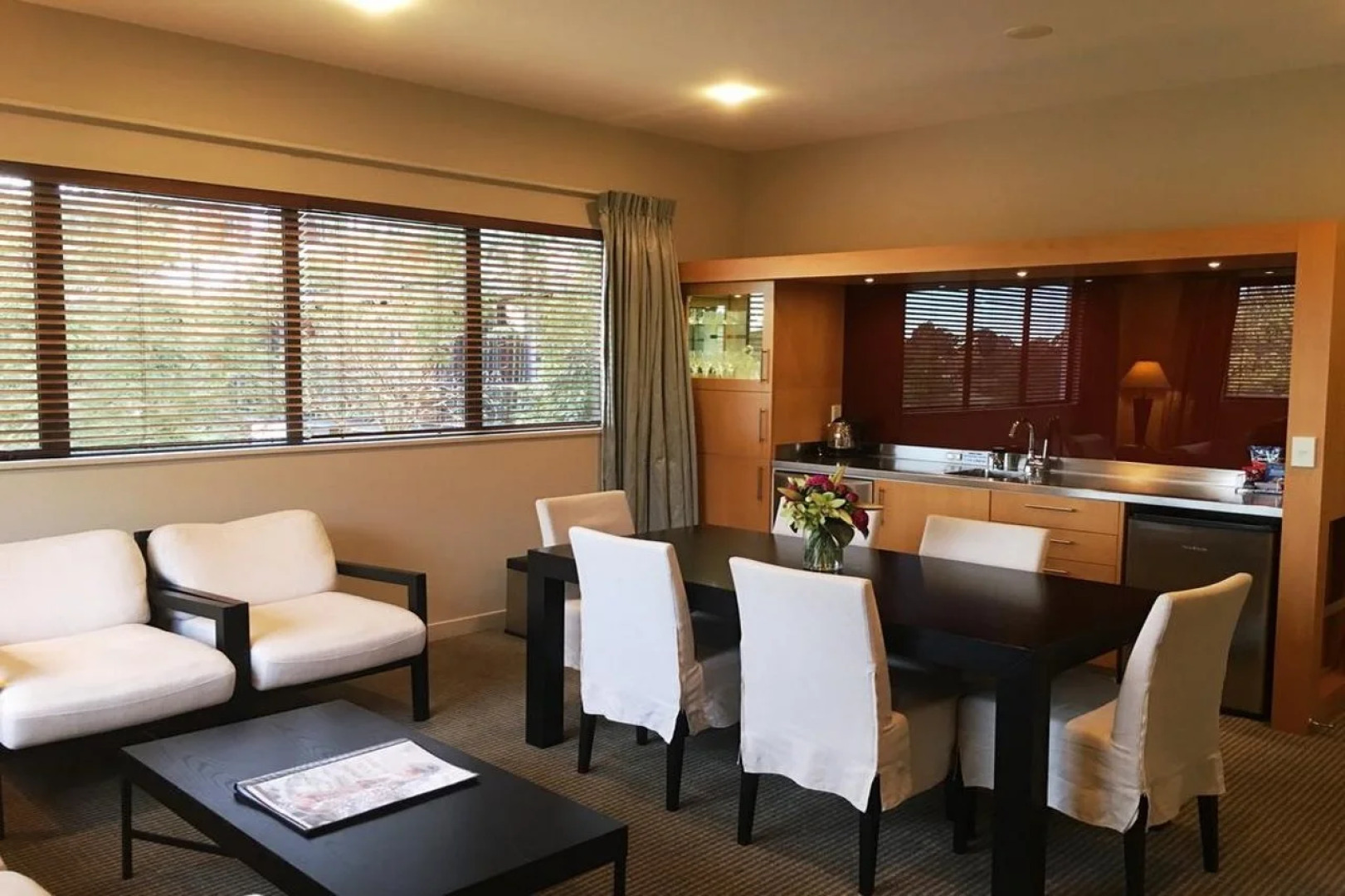 Commodore Airport Hotel