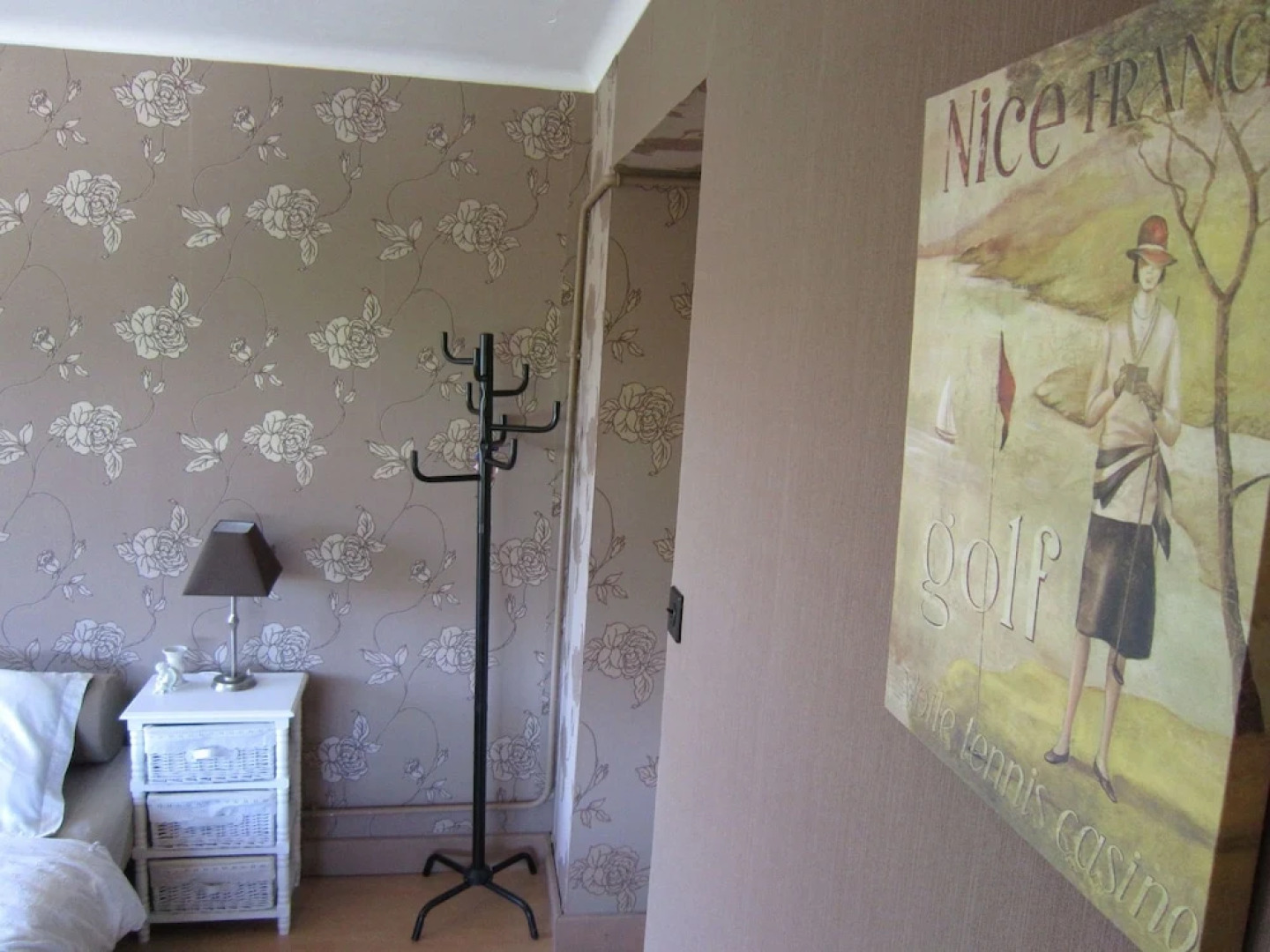 Modern Holiday Home in Bouillon with Terrace