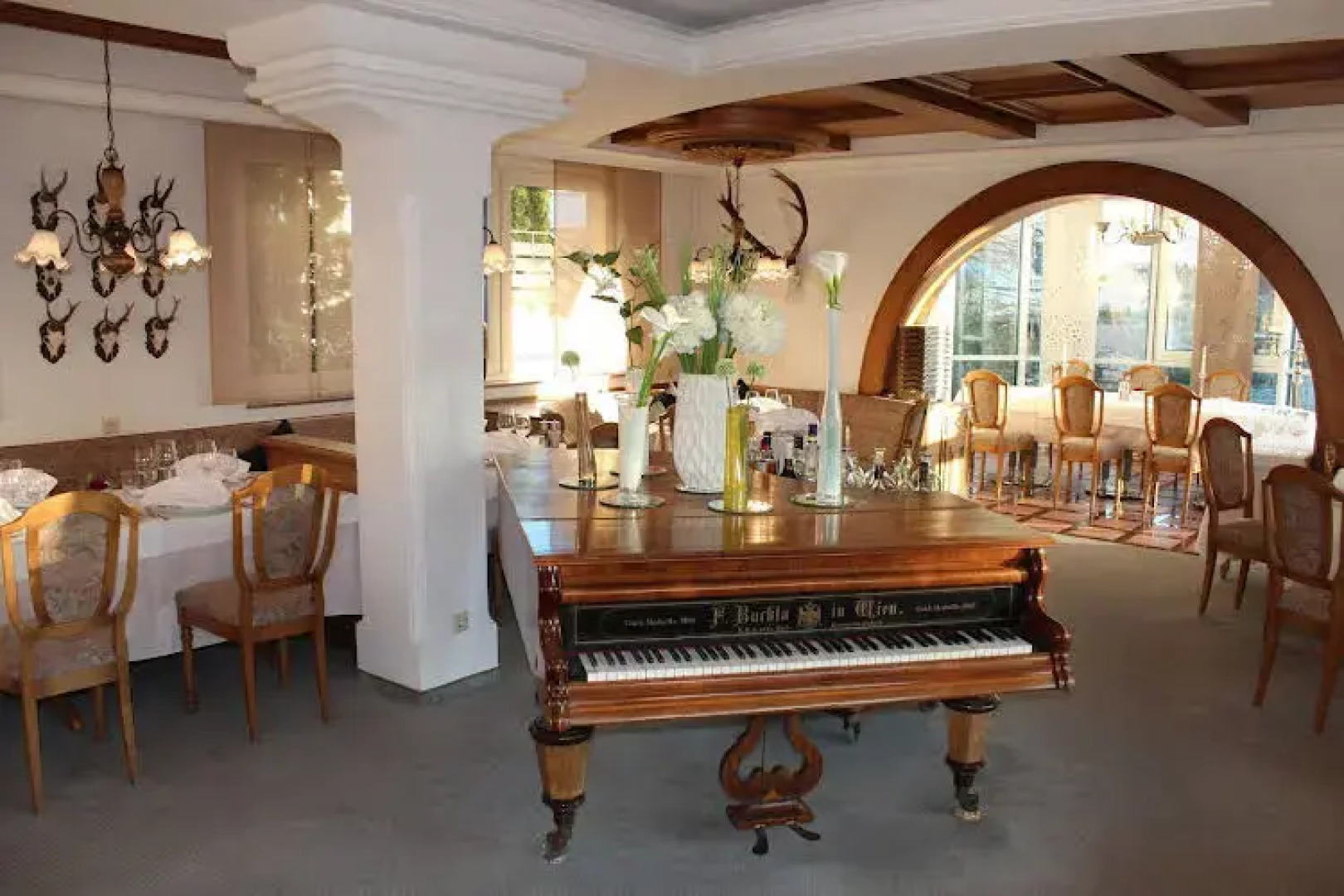 HotelRestaurant Walker