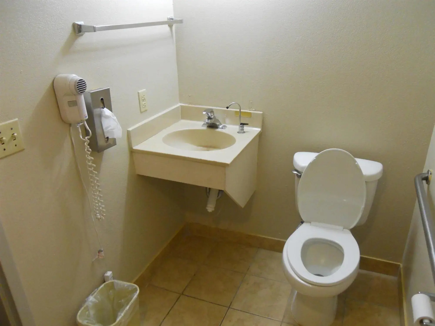 America's Best Inn and Suites Beaufort