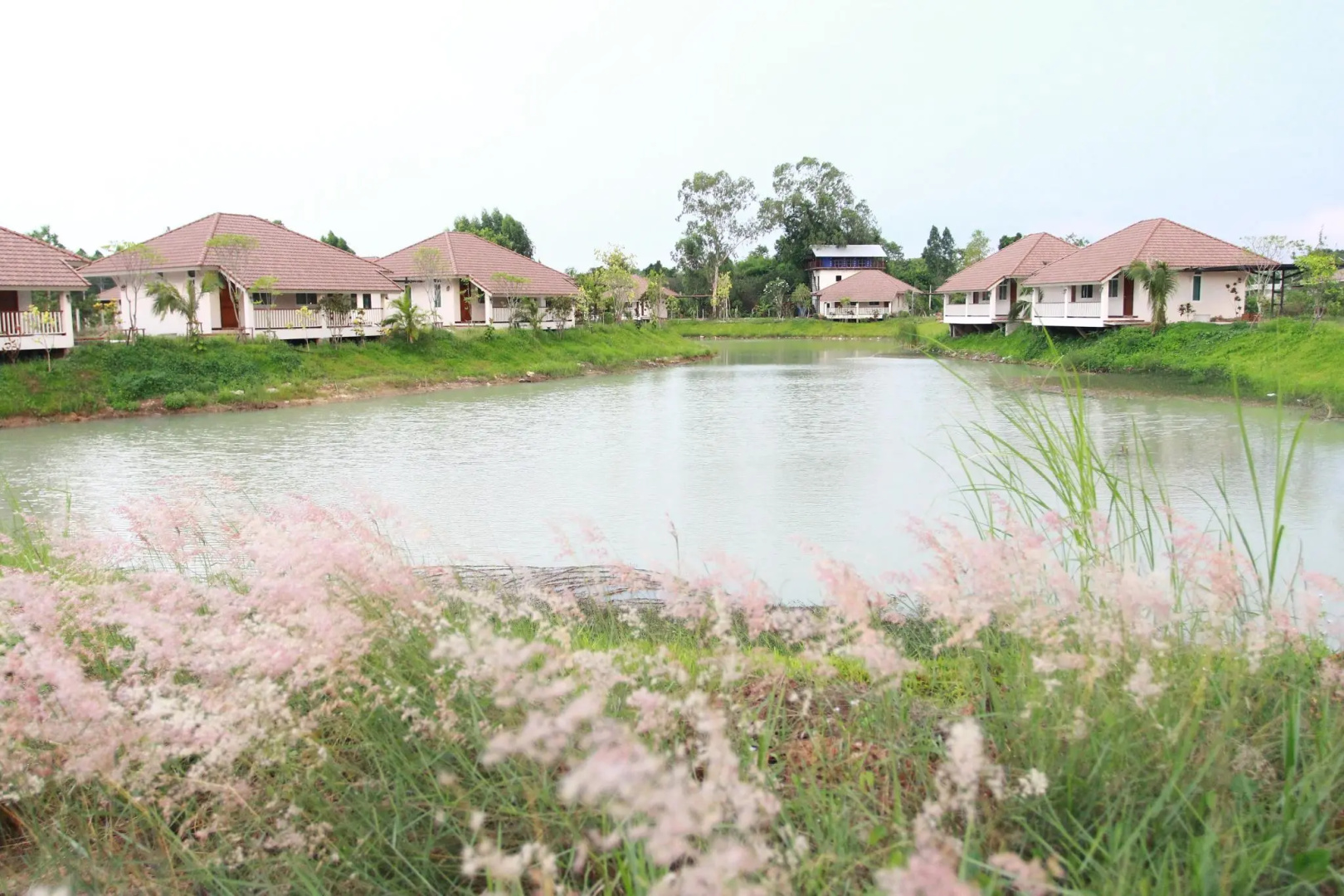 Pirom Lake And Resort
