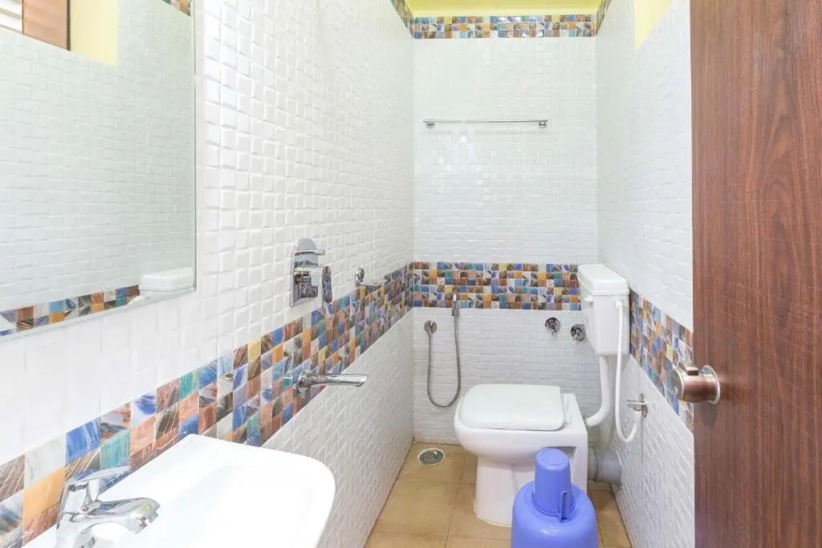 OYO 22790 Sree Comforts