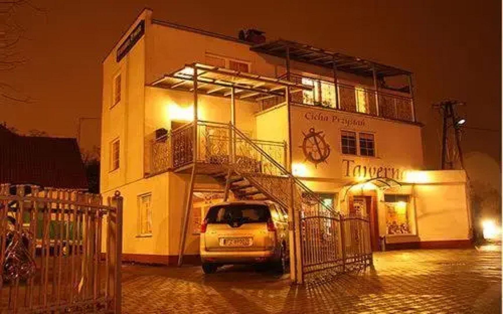 Tawerna "Cicha Przystań"