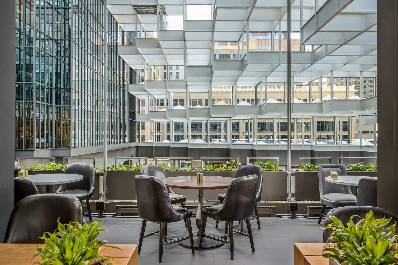 The Marquette Hotel, Curio Collection by Hilton