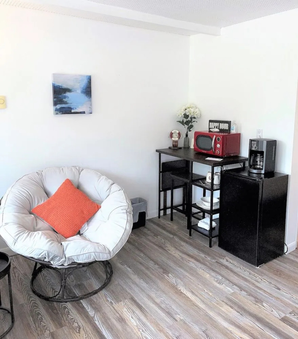 Pacific Motel and RV Park