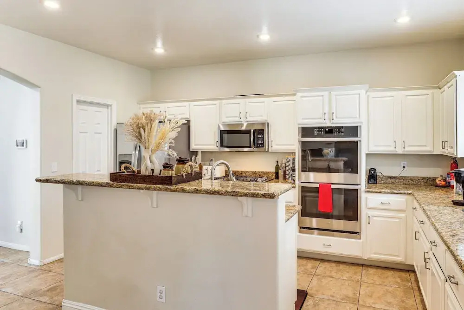 North Las Vegas Home w/ Hot Tub - 14 Mi to Strip!