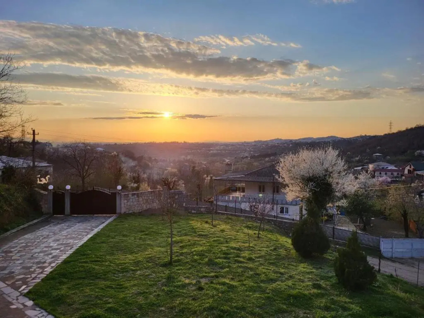 Guest House Godogani