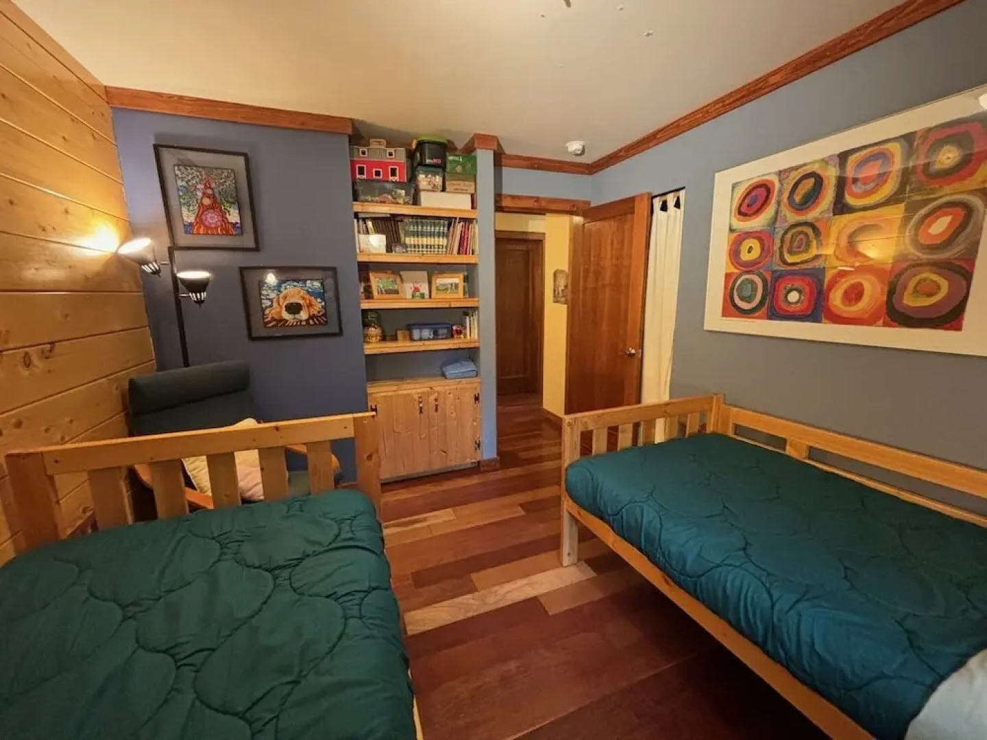 21gs - Log  - Pets Ok - Sleeps 6 3 Bedroom Home by RedAwning