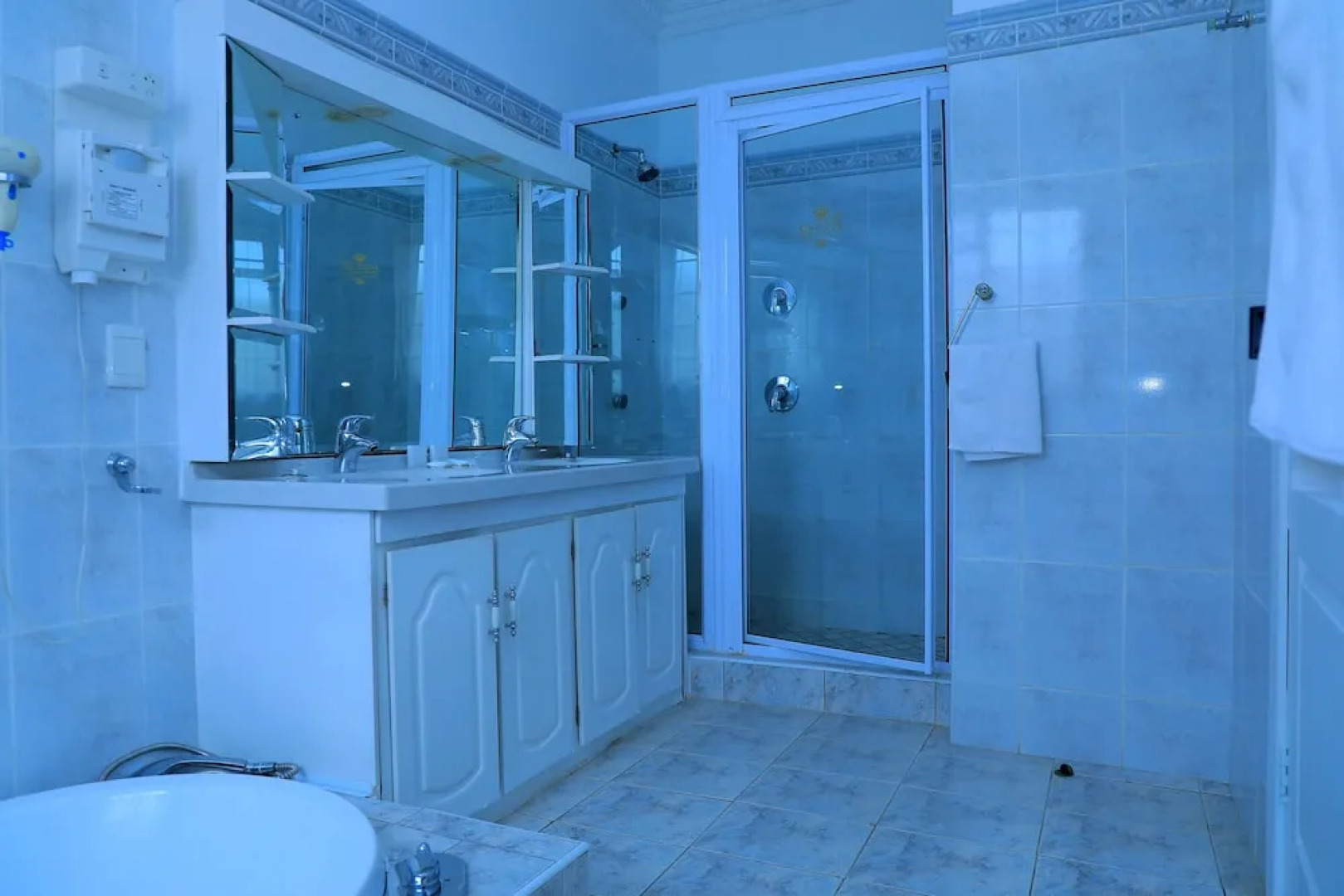 Kings Tide Boutique Hotel