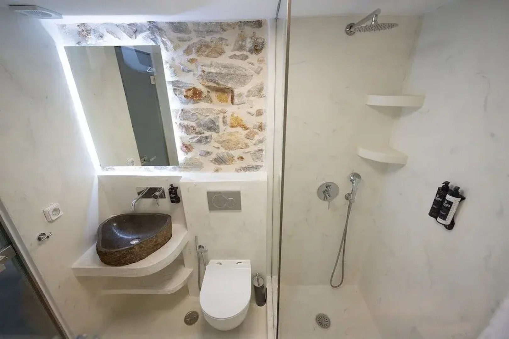 Naxos Boutique Suites