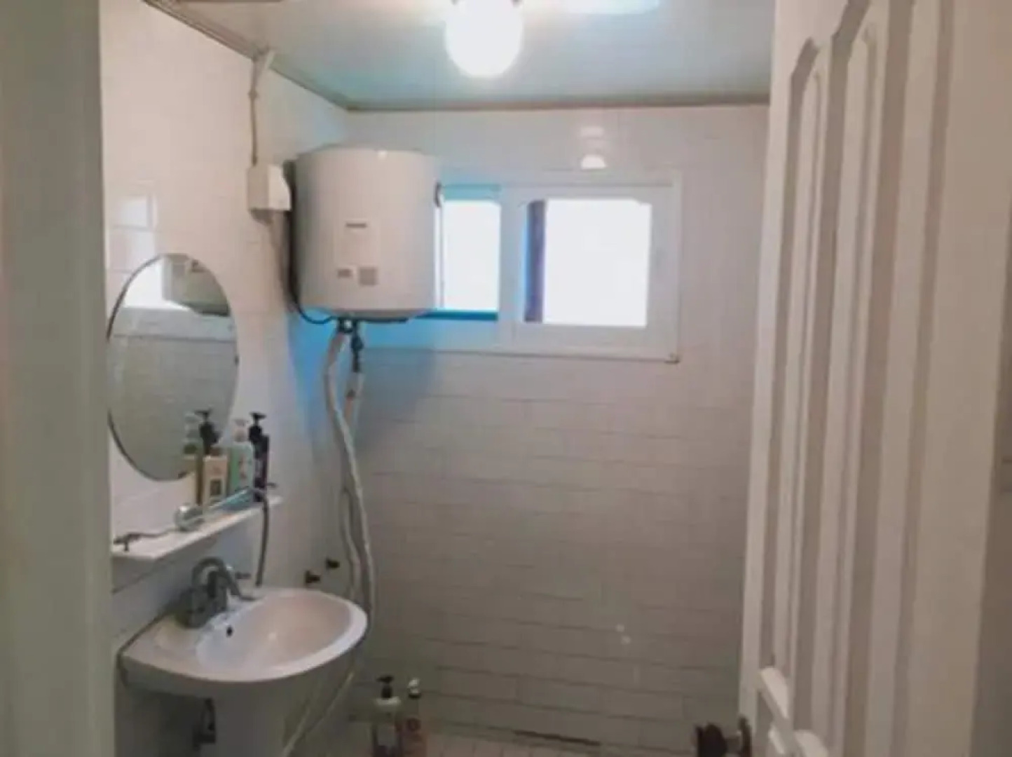 Rooftop Party Guesthouse - Hostel