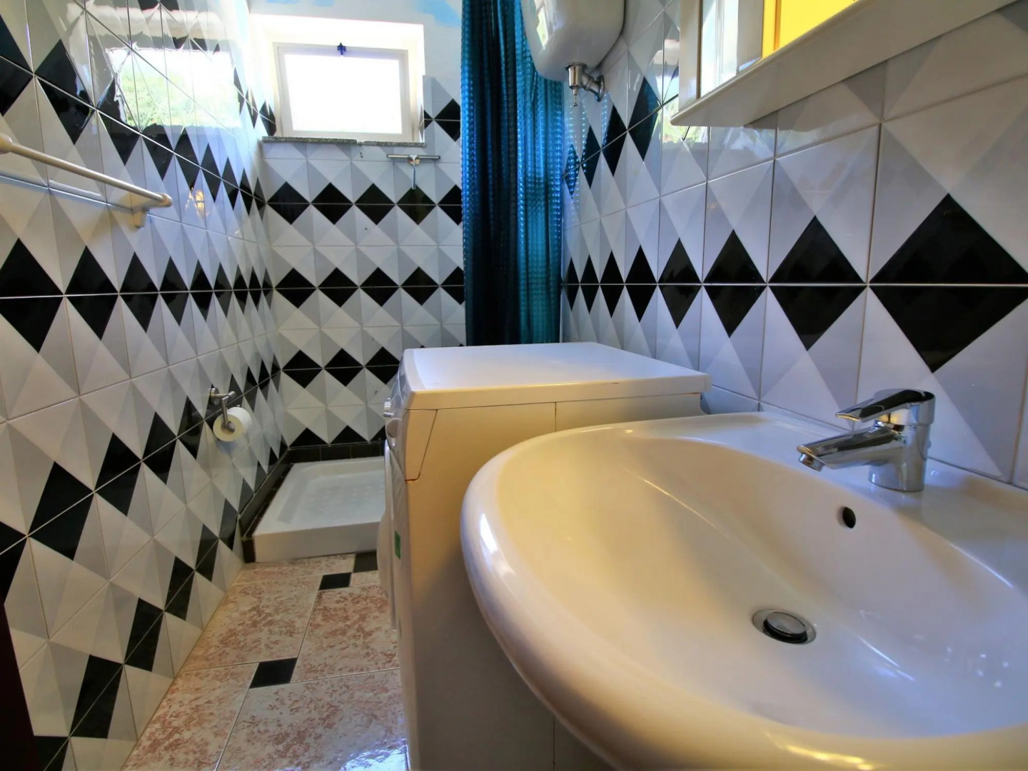 Cozy Holiday Home in Ricadi near Sea