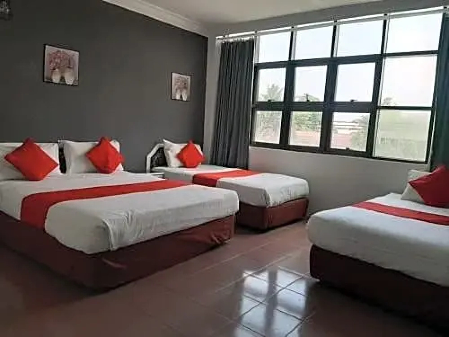 OYO 90306 G City Hotel