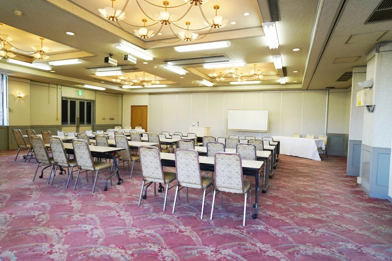 Toyokawa Grand Hotel