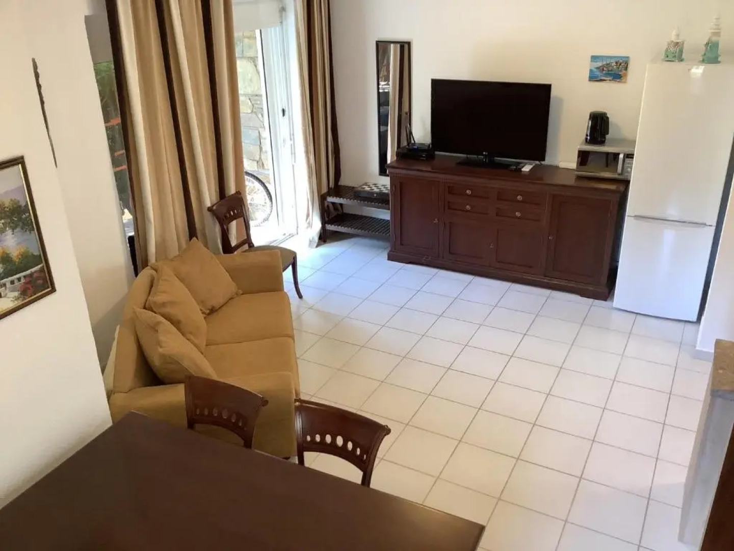 ELENA house near the beach