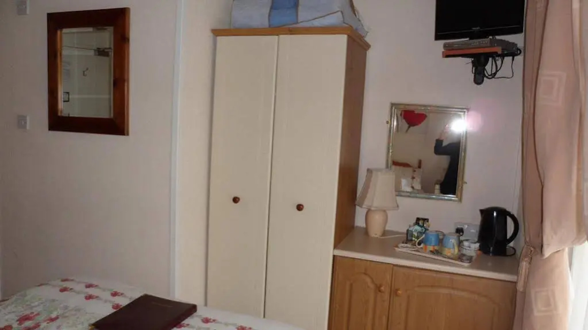 Tudorwood Guest House