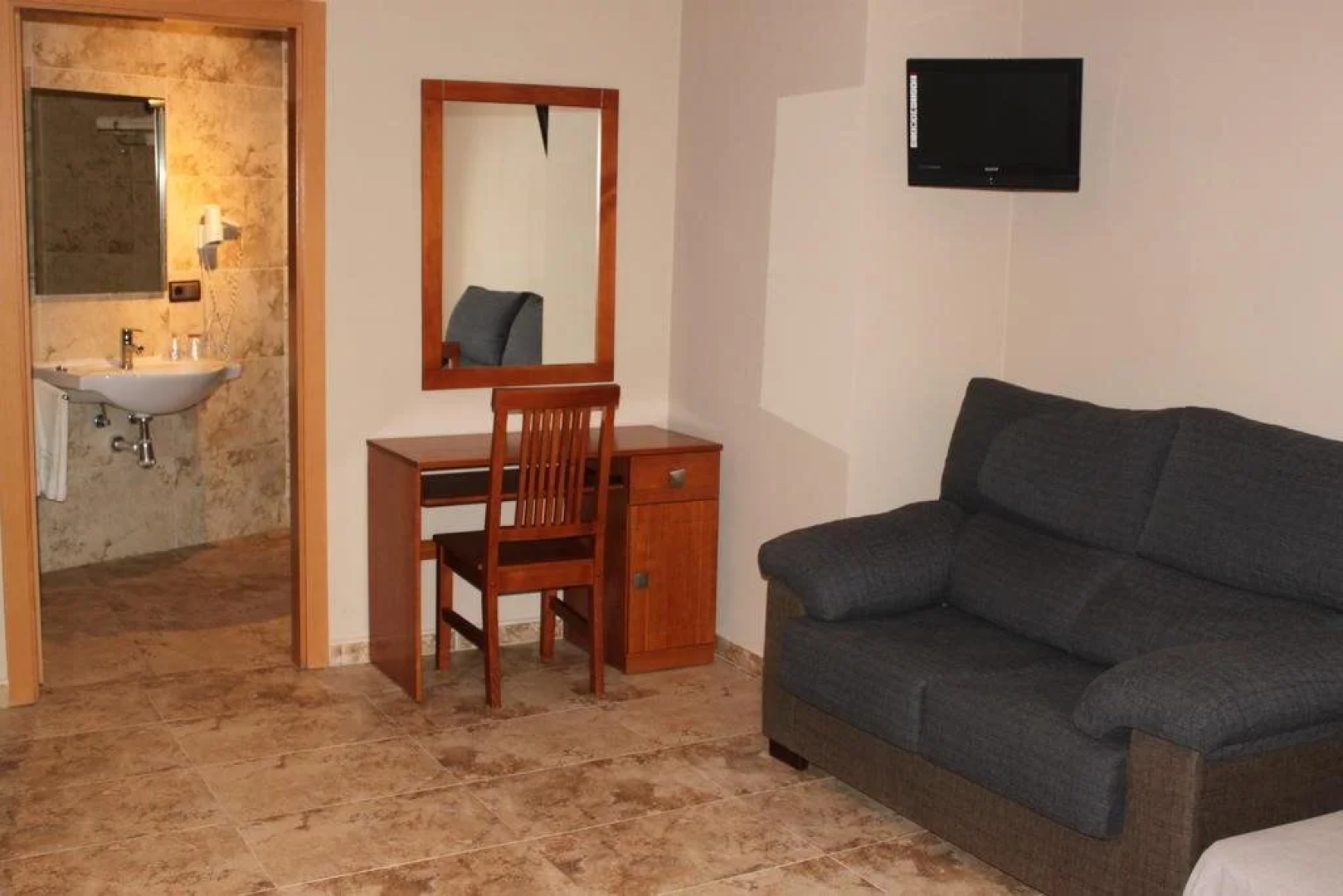 Hotel Peña Escrita