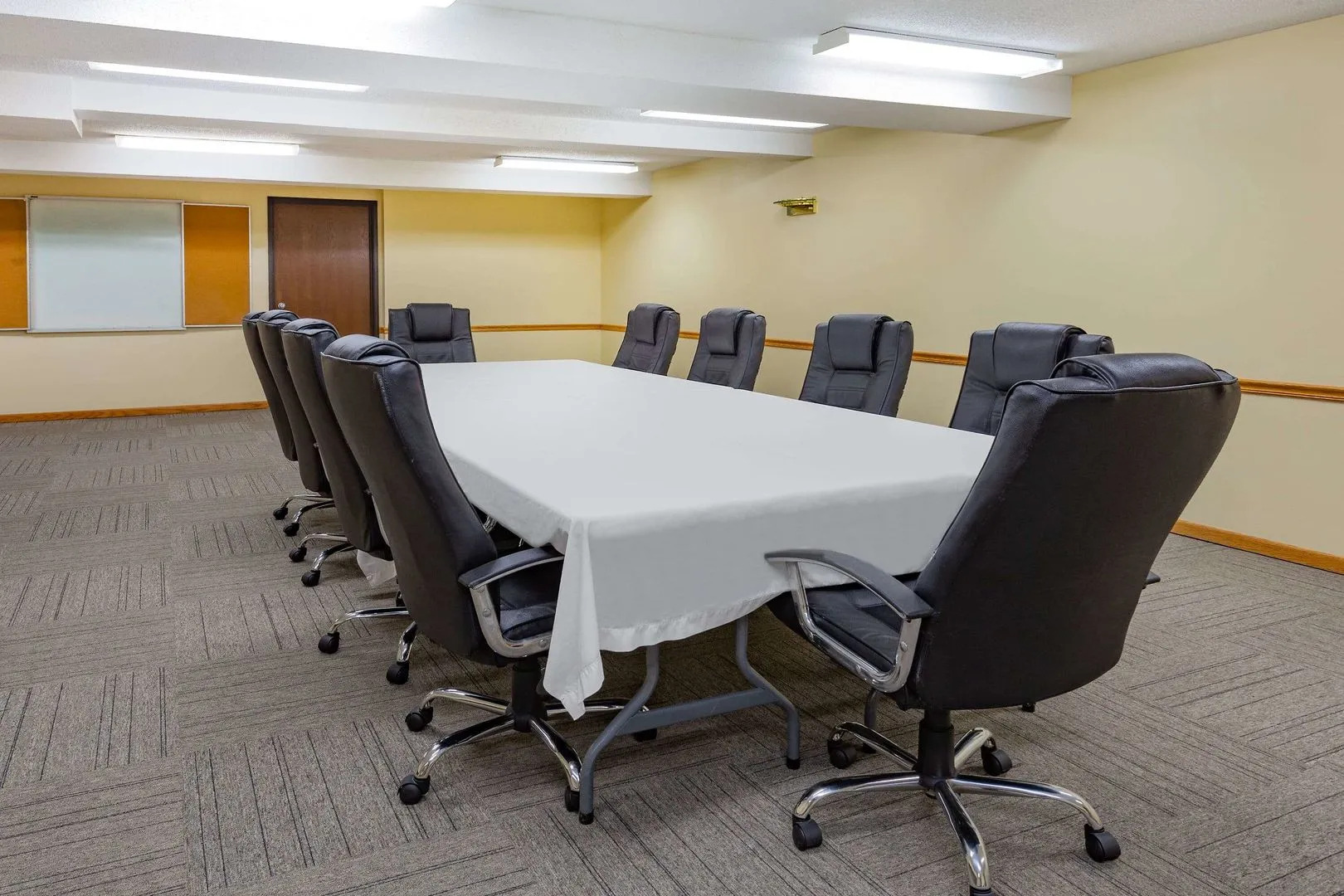 Super 8 by Wyndham Decorah