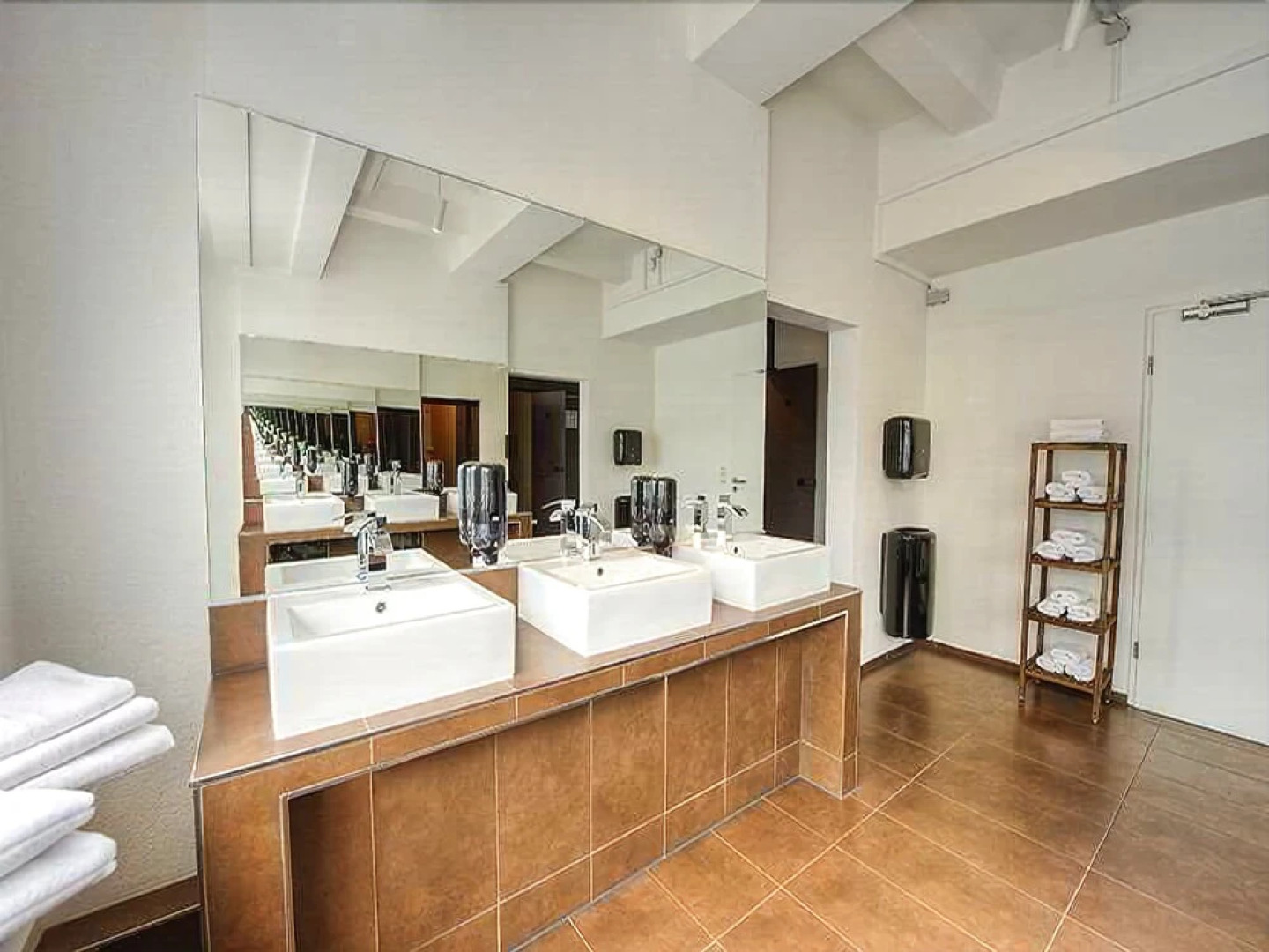 PangeaPeople Hostel & Hotel