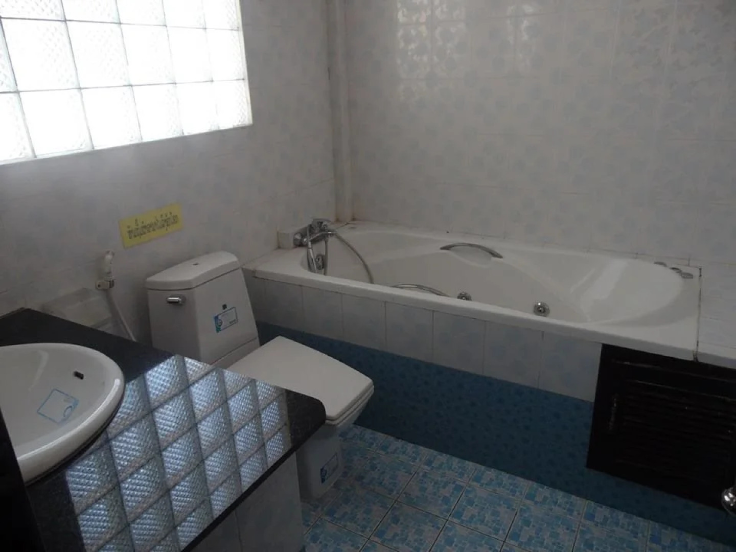 Somchit Chaleunxay Hotel