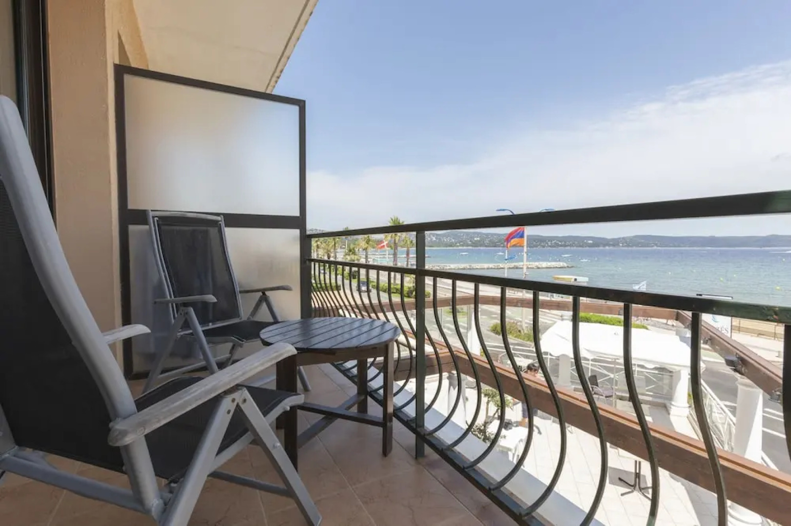 Hôtel Alizés Sénéquier