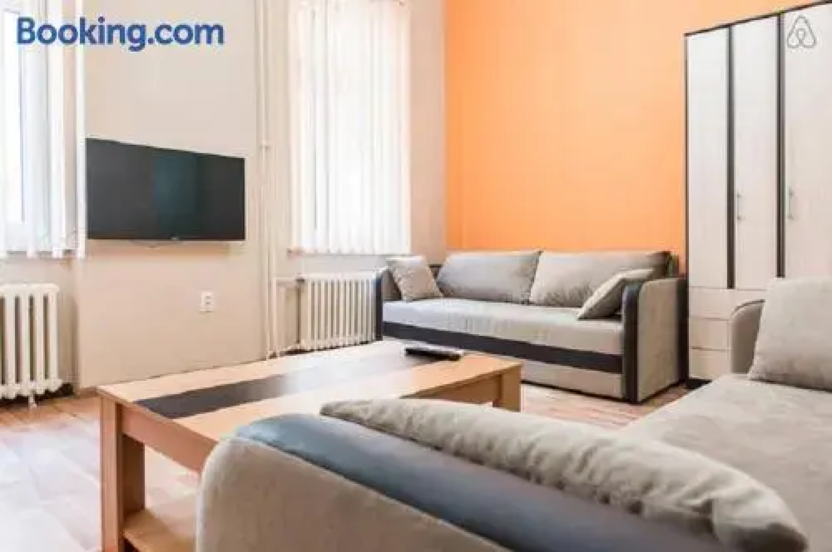 Lazin Rooms & Apartments