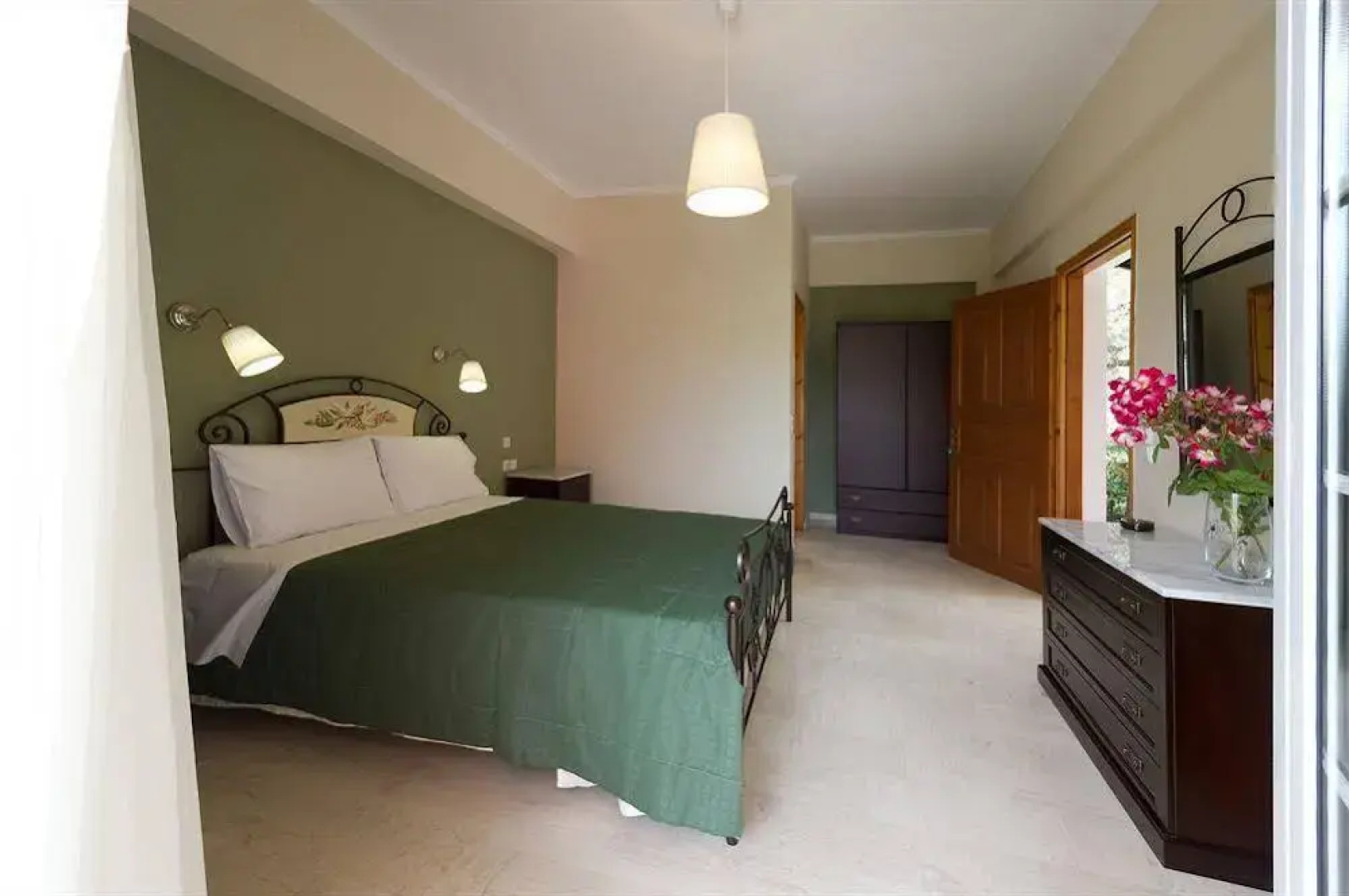 Vassilis Guest House
