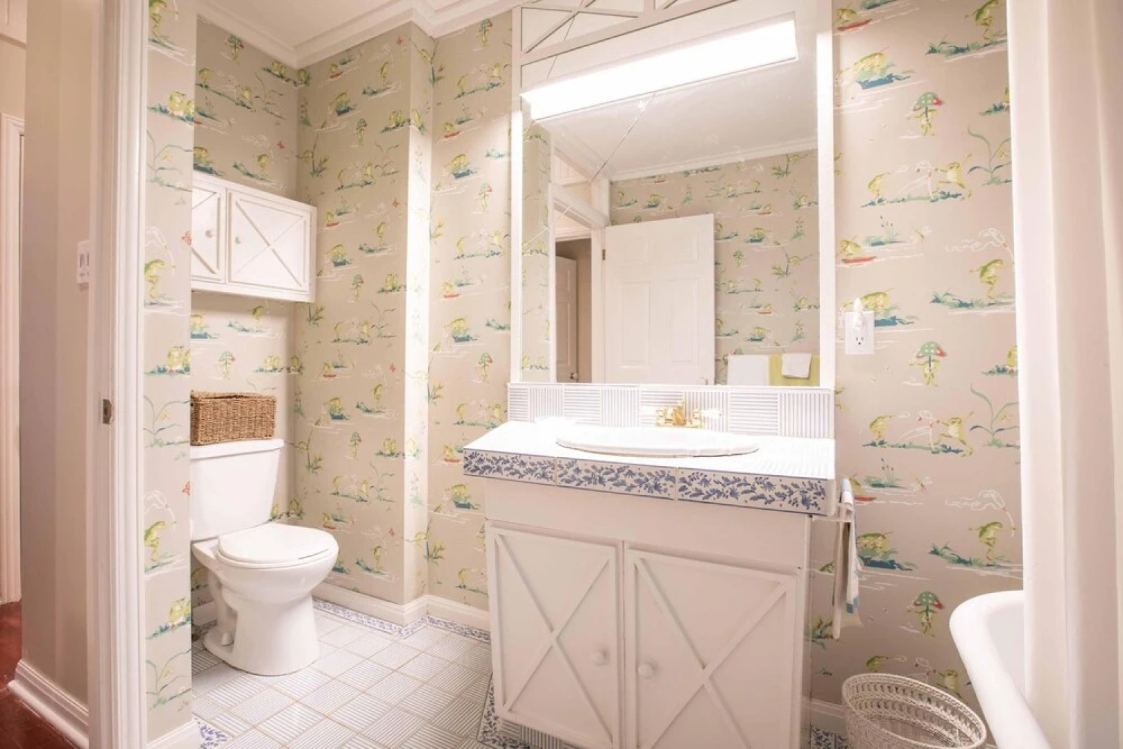 Red Pines a Lake of Bays Gem on a Very Private West Exposure 210' ft Point