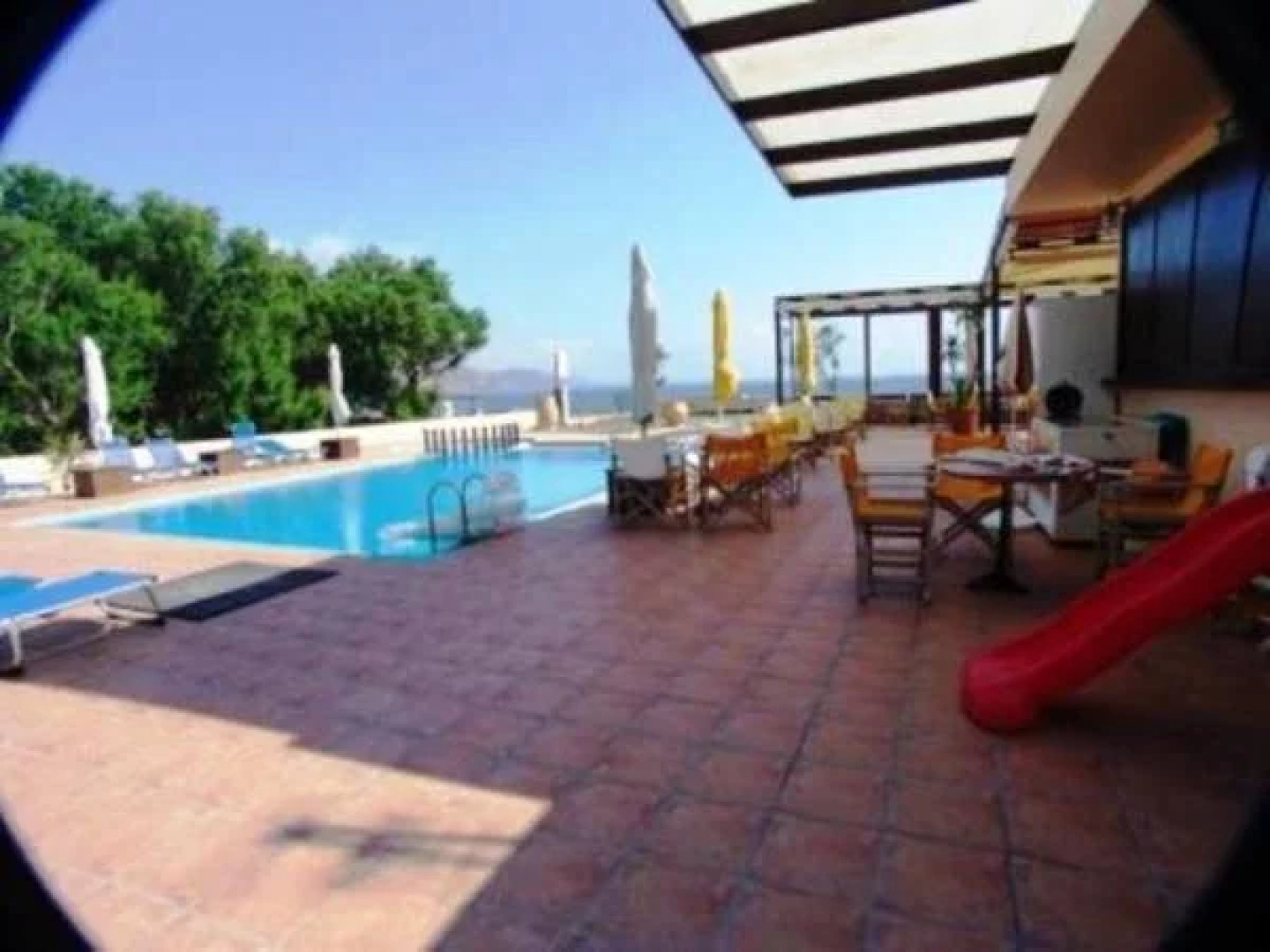 Anavaloussa Apartments