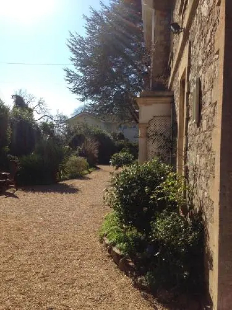 Hollybank Bed and Breakfast