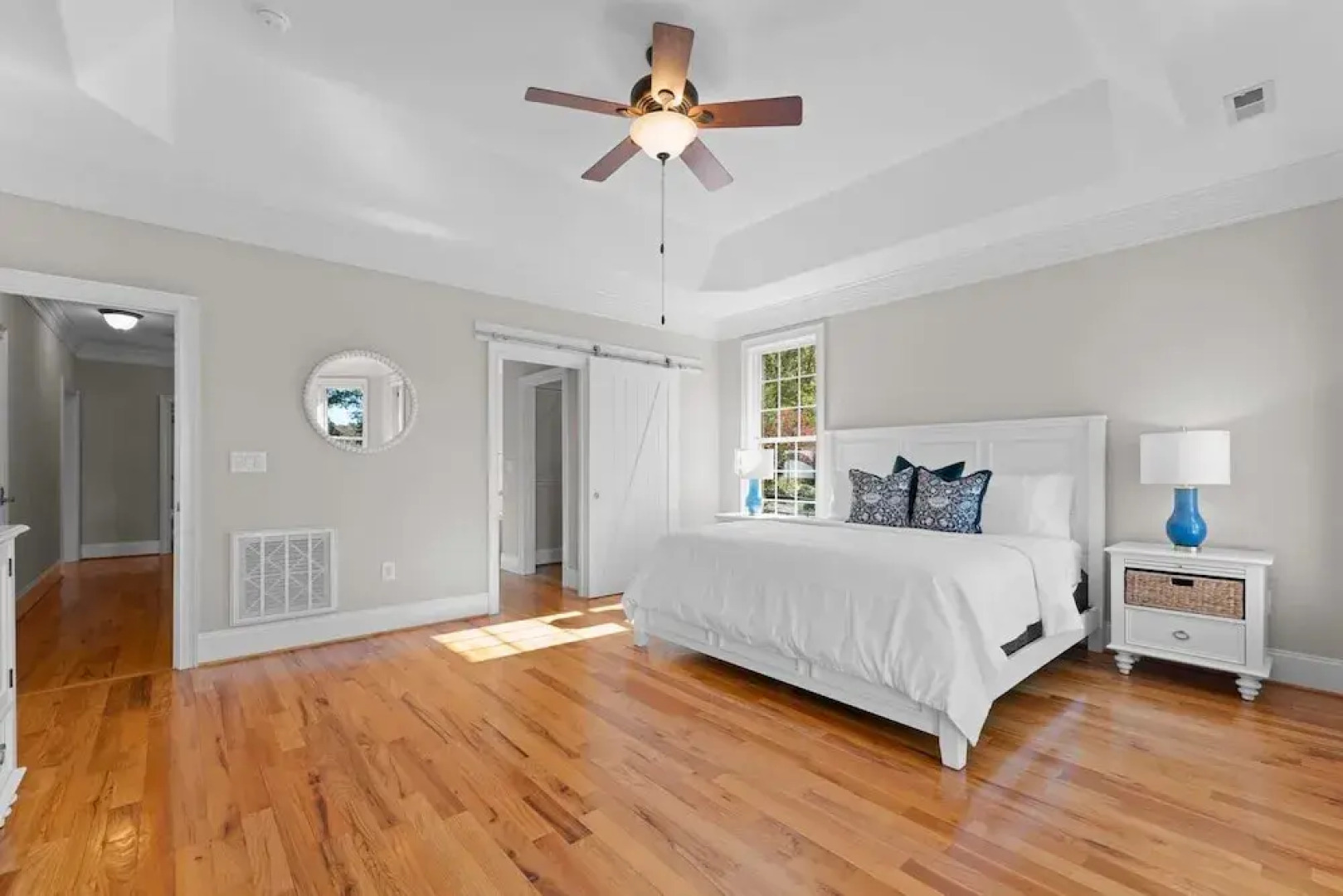 Sunset Pointe by Avantstay Waterfront, Beach, Fire Pit Sleeps 14 5bdr 4BA