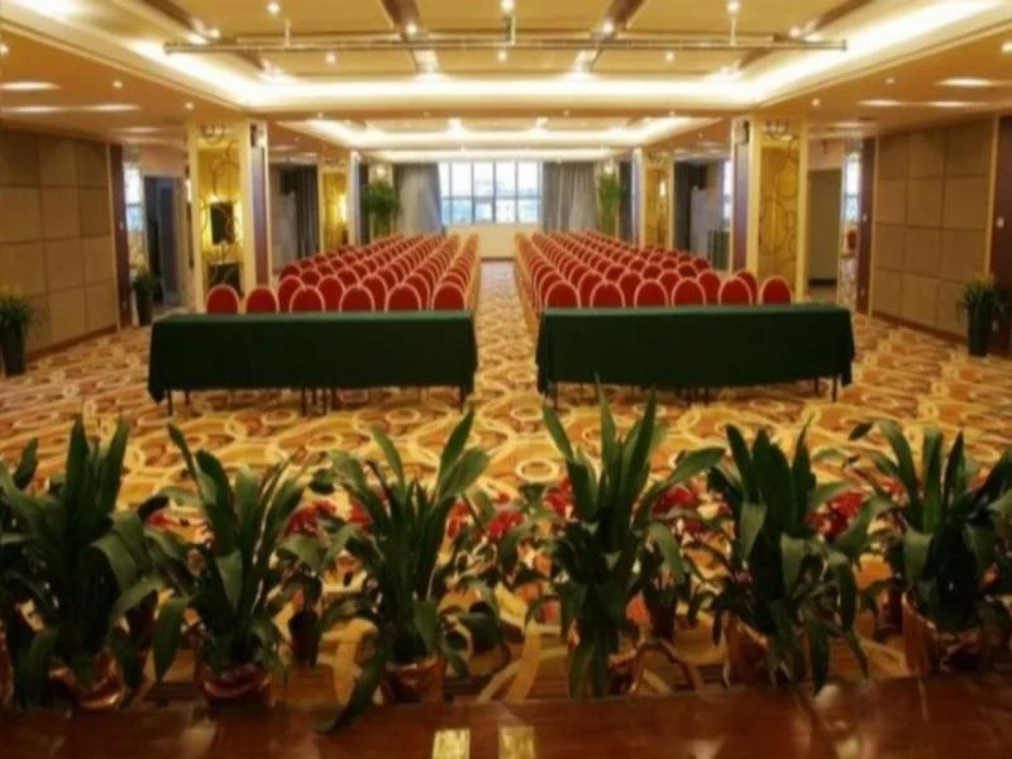 Dahe International Hotel