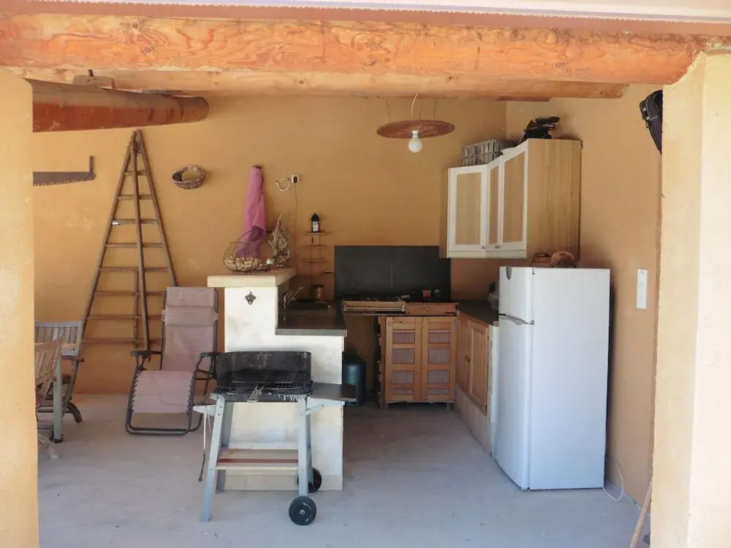 Pretty, Spacious Holiday Home With Private Pool