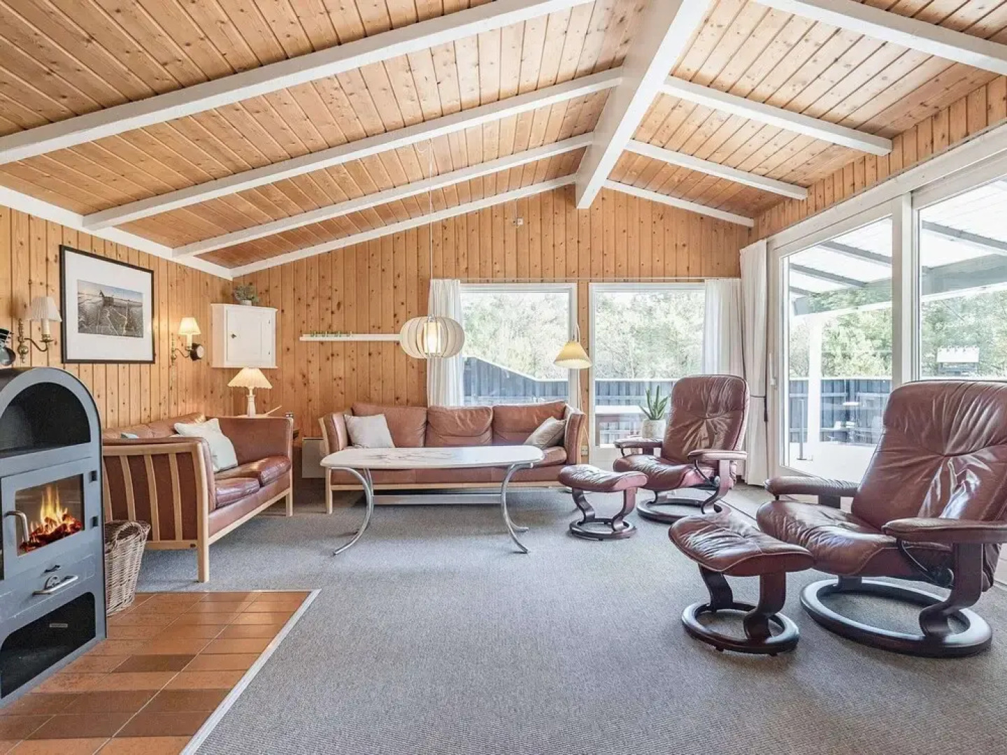 Sun-kissed Holiday Home in BlÃ¥vand near Sea