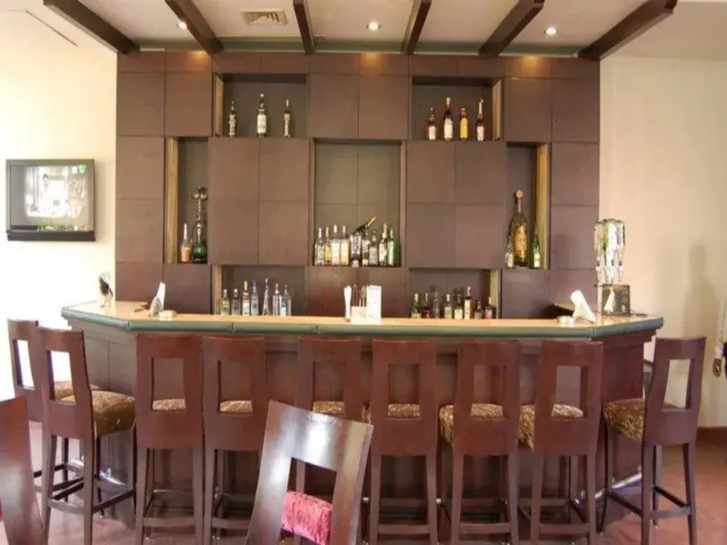 OYO 8771 Hotel Allahabad Regency