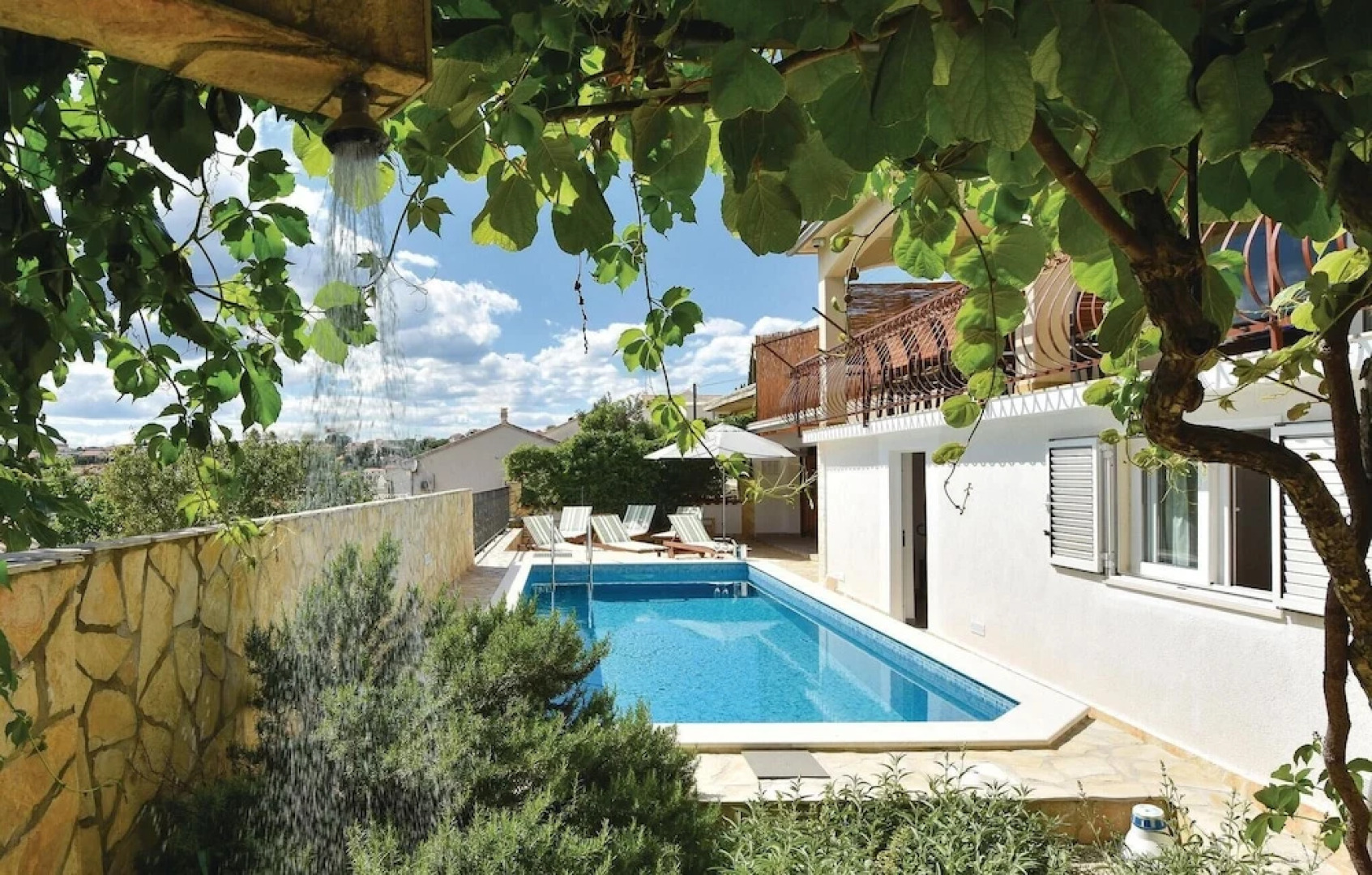 Stunning Home in Okrug Gornji With Jacuzzi, Wifi and 6 Bedrooms