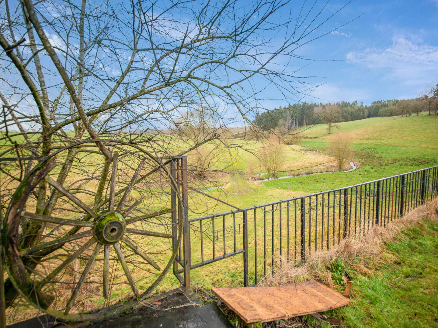 Cozy farmhouse in Brisy with sauna